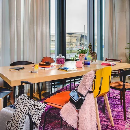 Moxy Airport Hotel Poznaň