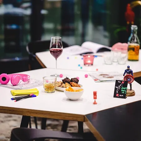 Hotel Moxy Airport Poznaň