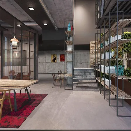 Moxy Airport Hotel 3*