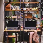 Moxy Airport Отель Познань