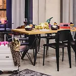 Отель Moxy Airport 3*