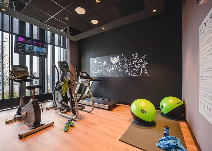 Moxy Airport Szálloda Poznań